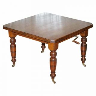 4 - 6 Person Victorian Mahogany Wind Out Dining Table With Porcelain Castors