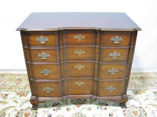 Mid - 20th Century Mahogany Four - Drawer Federal Style Four Drawer Chest By Kindel 2