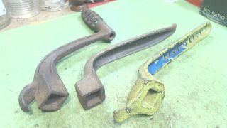 Vintage - 3 - - Shaker Handles - Jewel - For Wood Stove - Coal Burner - Cast Iron Cranks -
