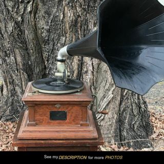 Antique Oak Victor Iii Talking Machine Phonograph Viciii W Horn