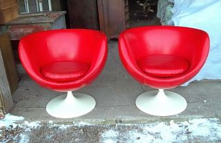 Mid Century Joe Colombo Red Vinyl Egg Shell Space Age Swivel Tub Chairs