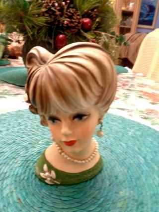 Pretty Vintage Napcoware Lady Head Vase With Pearl Earings & Necklace