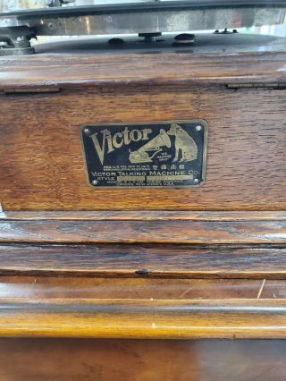 ANTIQUE VICTOR TALKING MACHINE CO ' HIS MASTERS VOICE ' STYLE VIC 1 2
