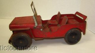 Vintage Marx Lumar Willys Jeep Red Pressed Steel Truck Toy Metal Wheels 10.  5 "