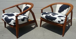 Mid - Century Modern Milo Baughman Style Walnut Lounge Chairs