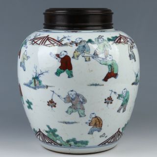 Antique Chinese Porcelain Figures Jar Pot with Wood Cover 4