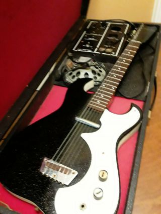 Silvertone 1448 Amp In Case Guitar.  Black And White 1960 