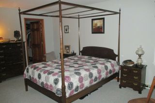 Stickley Pencil - Post Queen Bed With Canopy,  Solid Cherry