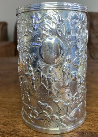 A large quality 19th century Chinese carved silver mug 2