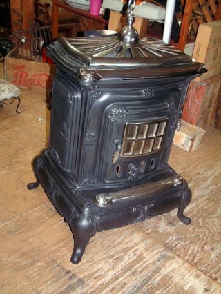 Vintage Wood Parlour Cook Stove,  Heater No.  24 Large 40 " X 26 " X 24 " Glass Door