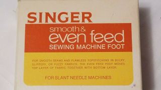 Vintage SINGER Smooth & Even Feed Sewing Machine Foot C - 470 3
