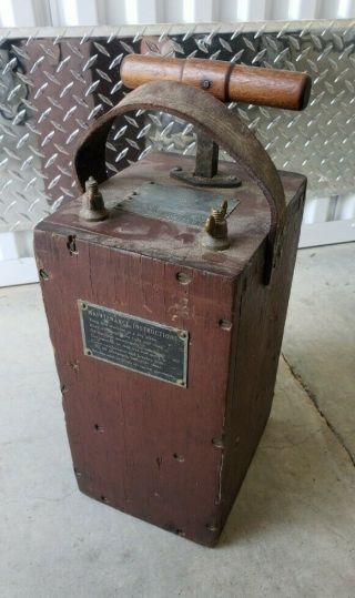 Vintage/antique Dupont Blasting Machine 50 Wooden Dynamite Detonator Plunger