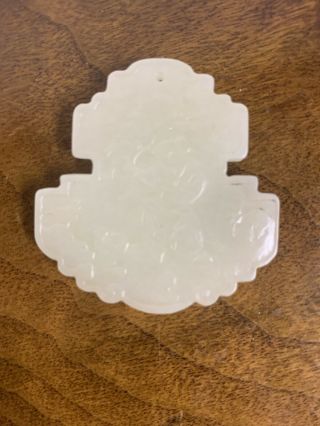 Chinese Jade Carving Of Man And A Peach And Toads 2