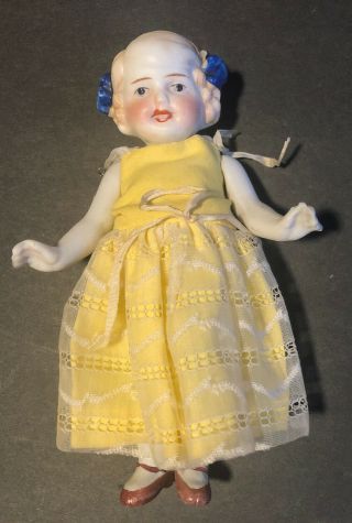 Vintage Porcelain Doll 6 Inches Tall Made In Japan