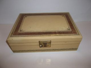 VINTAGE MELE JEWELRY BOX WITH ASSORTED VINTAGE JEWELRY HINGED LID 2