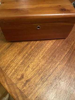 Vintage Lane Red Cedar Wood Wooden Jewelry Chest Dresser Box 9x5x4 "