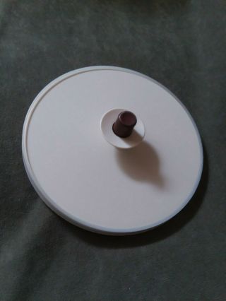 Vintage Tupperware 1417 Replacement 6 1/2 " Push Button Lid [almond/brown]