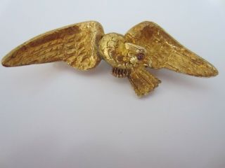 Antique 14kt Gold Dimensional Eagle In Flight With Ruby Eye Pin Brooch
