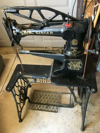 Antique Singer 29 - 4 Industrial Cobblers Treadle Sewing Machine Leather G9237650