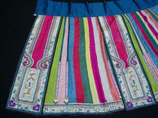 A ANTIQUE CHINESE EMBROIDERED MUTI - COLOR SILK SKIRT 2