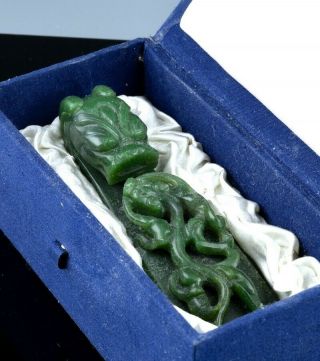Fine 18/19thc Chinese Carved Spinach Jade Dragon Figural Silk Robe Belt Hook 1