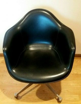 Vintage Mcm Eames Herman Miller Fiberglass Arm Chair Upholstery Vinyl Black