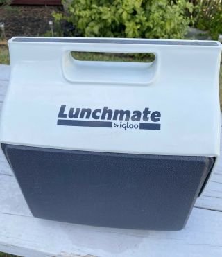 Vintage Igloo Lunchmate Cooler Gray/white