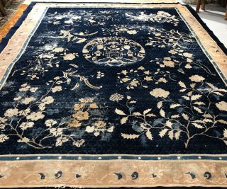 An Awesome Antique Vintage Design Chinese Rug 9’ X 11’6”