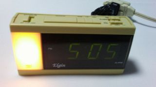 Elgin Digital Alarm Clock With Night Light Model 4033