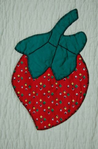 CHEERY 30 ' s Strawberry Applique Antique Quilt VINTAGE FABRICS 4