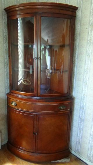 Vintage / Antique Mahogany Duncan Phyfe Corner Cabinet W/ Custom Light