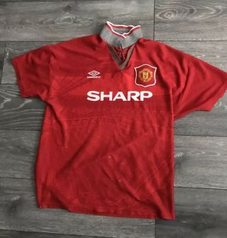 Vintage Umbro Manchester United 1994 - 1995 Home Shirt.  Size L Adults.
