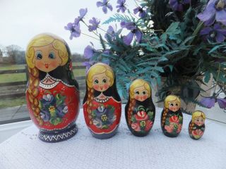 Vintage Wooden Russian Nesting Doll Set Hand Painted Gilded Folk Art Set Xmas