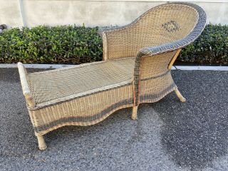 Gorgeous Antique? Wicker Chaise Lounge