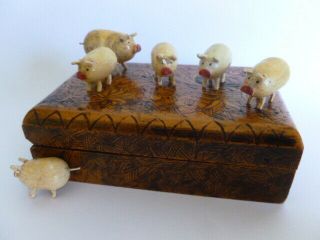 Six Vintage Hand Painted Wood Wooden Pigs In A Box