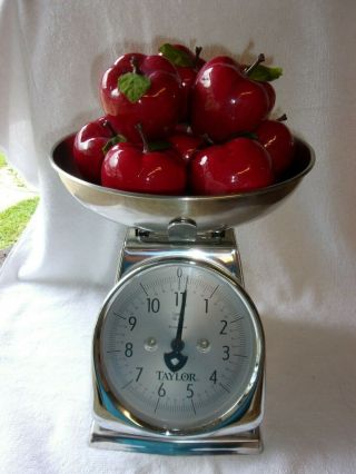 Vintage Taylor Kitchen Scale Stainless Steel With 10 Plastic Apples -.