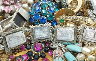 1.  6 Lb Vintage Rhinestone Scrap Jewelry For Repair/craft Bt417