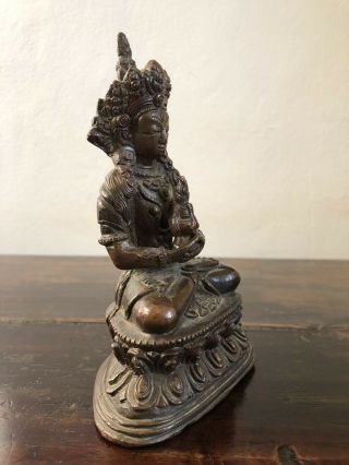 A Chinese Tibetan bronze figure of Buddha - Qing - Like Indian,  Imperial,  Ming 2
