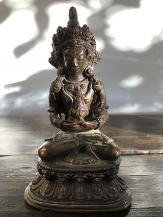 A Chinese Tibetan bronze figure of Buddha - Qing - Like Indian,  Imperial,  Ming 6