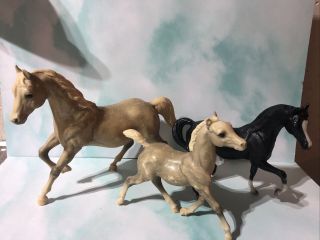 Three Vintage Breyer Horses - Mother And Foal