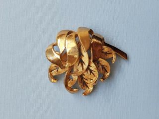 Vintage Crown Trifari Brushed & Polished Gold Tone Cut - Out Leaves Brooch