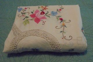 Vintage 64 X 80 Inch Tablecloth Off White W/ Floral Embroidery Crochet Lace Vguc