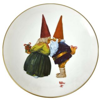 Vtg 1976 Gnome Bliss Rien Poortvliet Rubbing Noses 8.  5 Fairmont Porcelain Plate