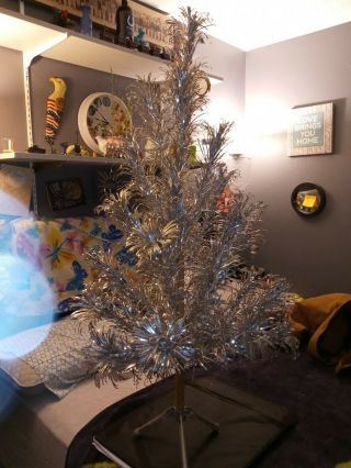 Vintage Silver Splendor Aluminum Christmas Tree 4 1/2ft With Box 1967