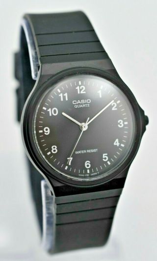 Rare Vintage 1990s Casio Unisex All - Black Quartz Watch,  Analog,  Mq - 55,  Running