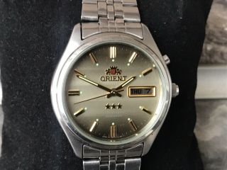 Vintage 1970s Wrist Watch Orient 3star Crystal Beige Metallic Dial With Bracelet