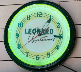 Vintage Neon Advertising Clock from the 50 ' s perfectly 2