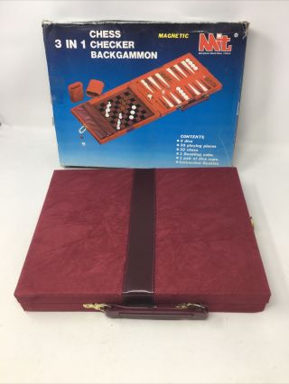 Backgammon Chess Checkers 3 Games In 1 Vintage Travel Fold & Carry Case