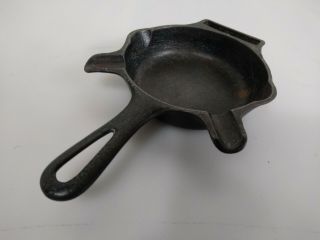 Vintage Miniature Griswold 570a Cast Iron Skillet Egg Ashtray Frying Pan 00