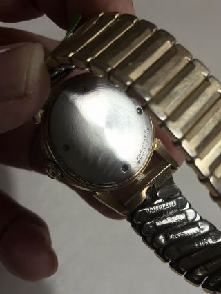 Vintage Men’s Universal Geneve 17 Jewel 10k Gold Filled Bezel Wrist Watch 3